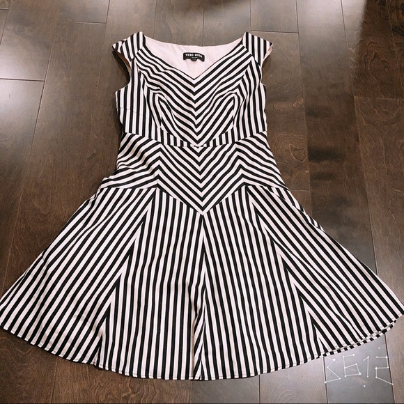 Vero Moda Strips Dress - Picture 1 of 5